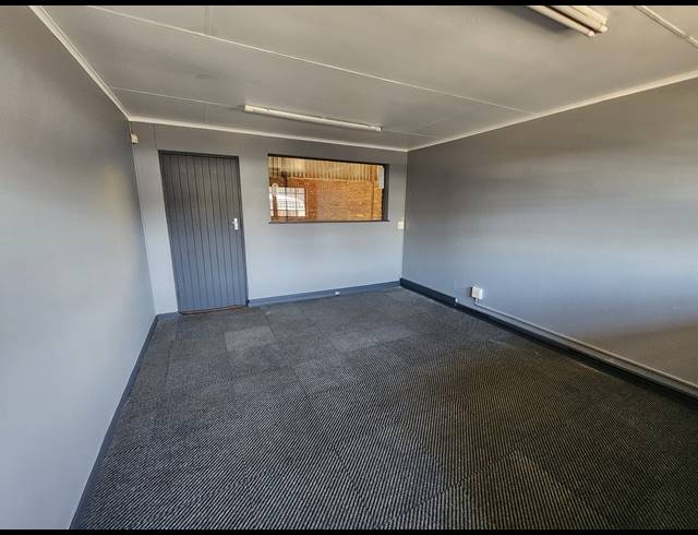 196M² WAREHOUSE TO LET IN WADEVILLE